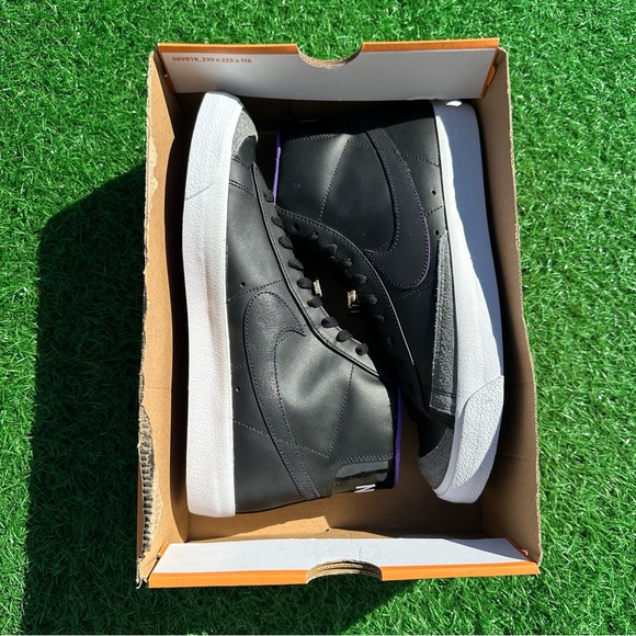 Nike Blazer Mid ‘77 EMB Black / Action Grape - Iron Gray - Picture 6 of 14